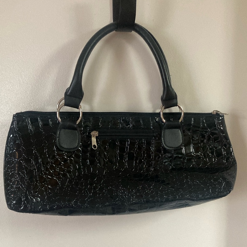 Wine/Beverage Purse. Stylish Black Crocodile-Embossed
